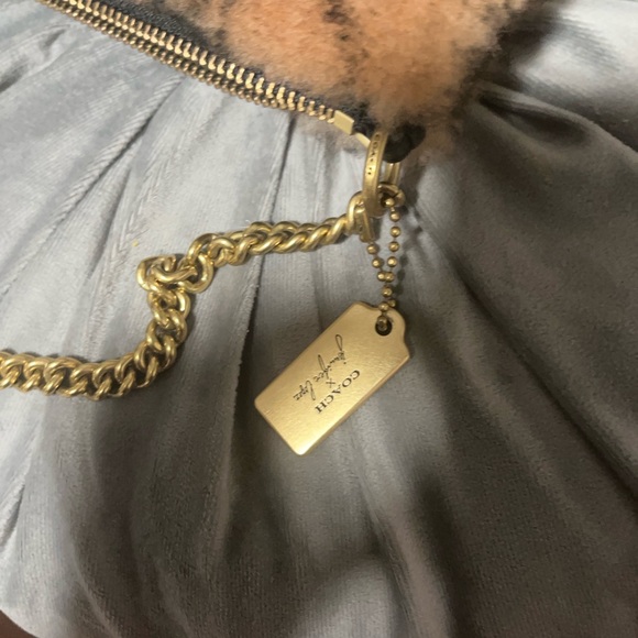 Coach X Jennifer Lopez Brown and Black Shoulder Bag with Elegant Design - Picture 2 of 5